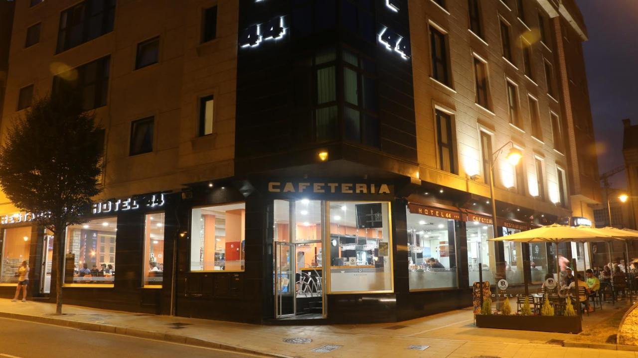 Hotel 44 Gijón Esterno foto