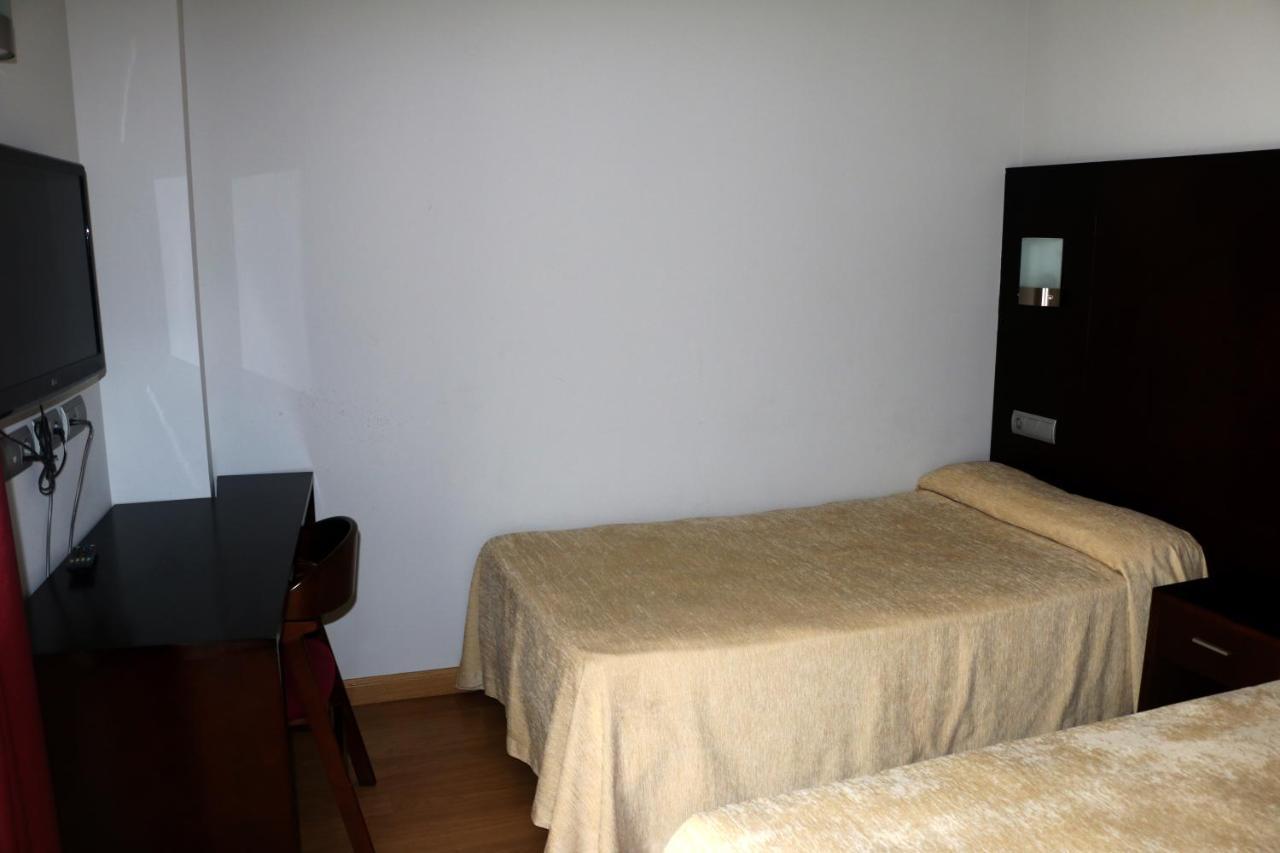 Hotel 44 Gijón Esterno foto