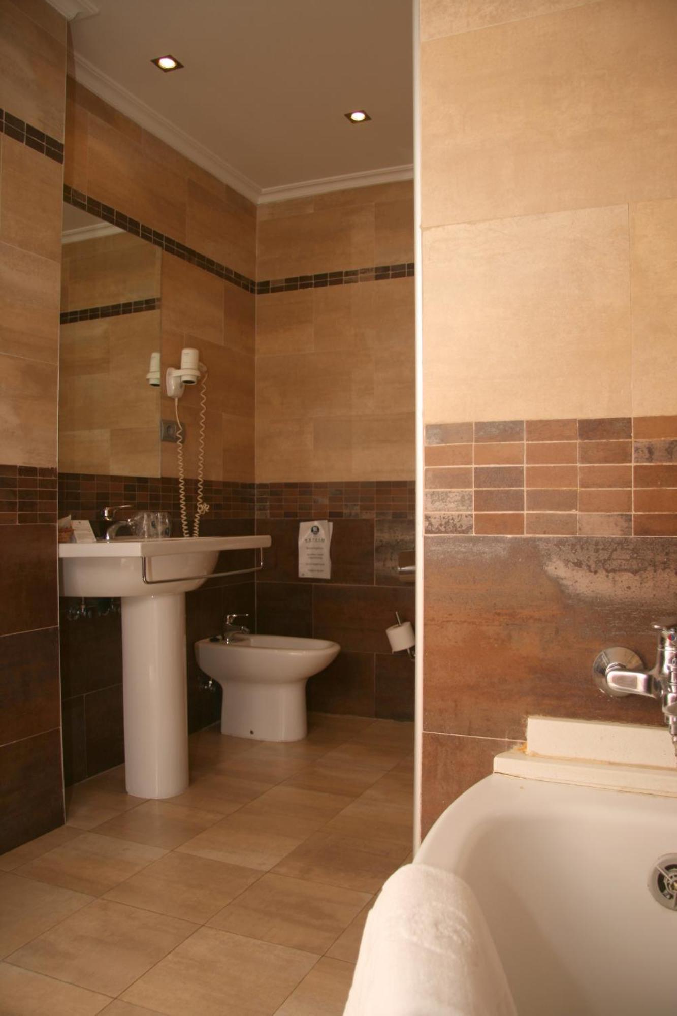 Hotel 44 Gijón Esterno foto