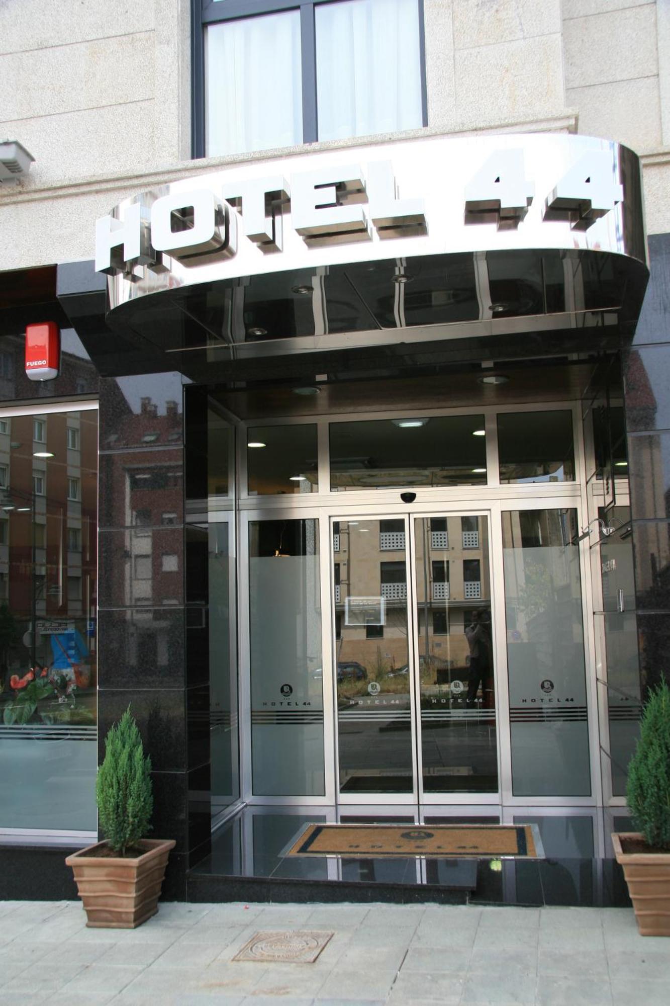 Hotel 44 Gijón Esterno foto